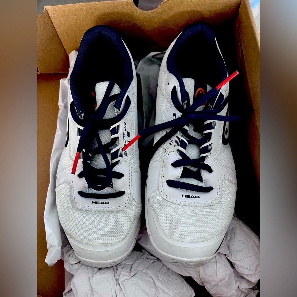 Boys Head tennis shoes - size 5.5